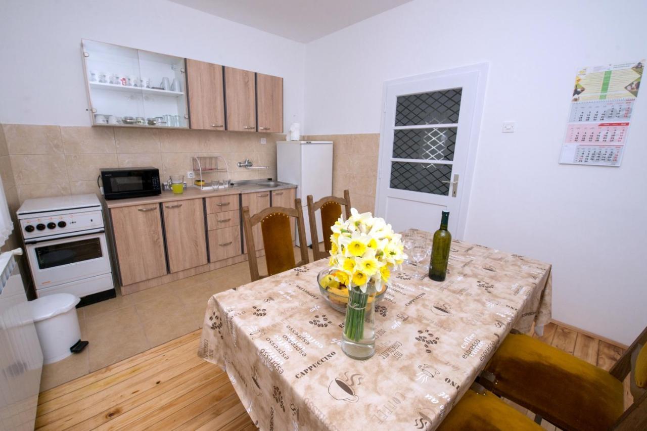 Apartamento House Of Tea Bjelovar Exterior foto