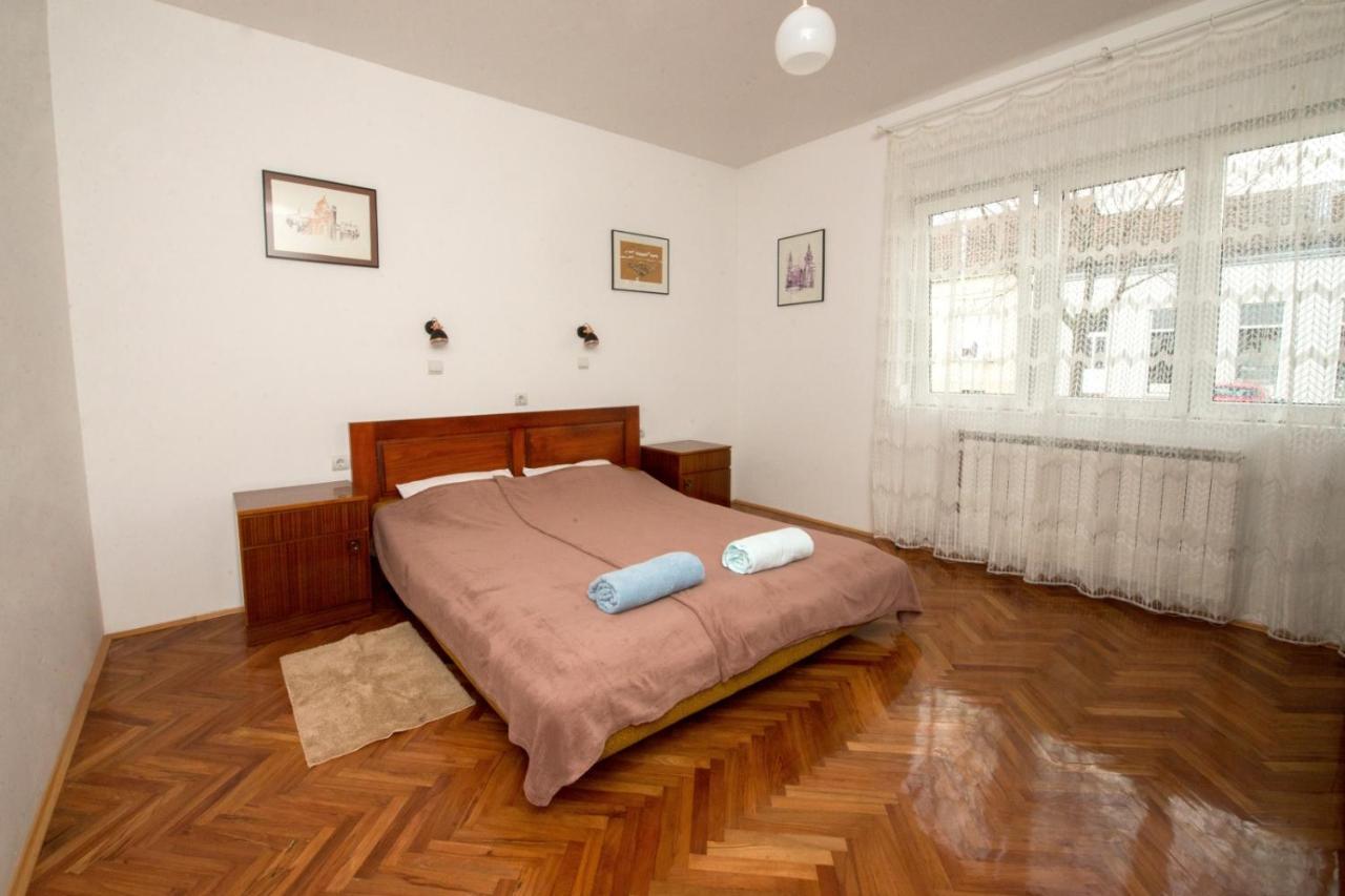 Apartamento House Of Tea Bjelovar Exterior foto